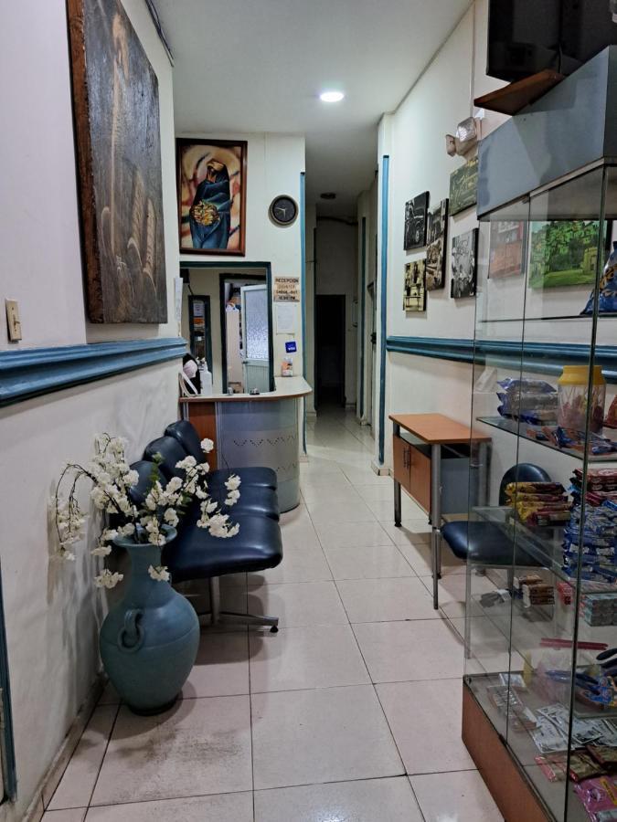 Atlantic Suites Hotel جواياكيل المظهر الخارجي الصورة