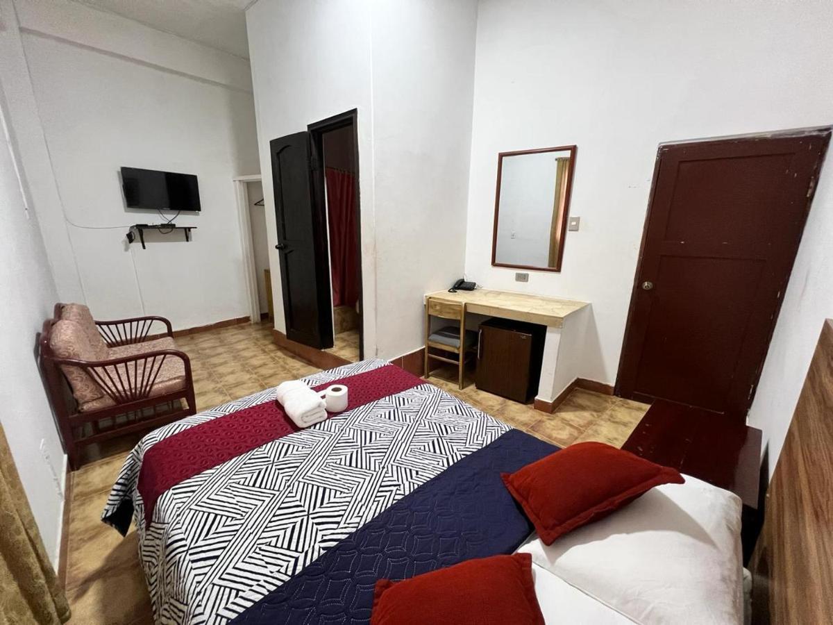 Atlantic Suites Hotel جواياكيل المظهر الخارجي الصورة