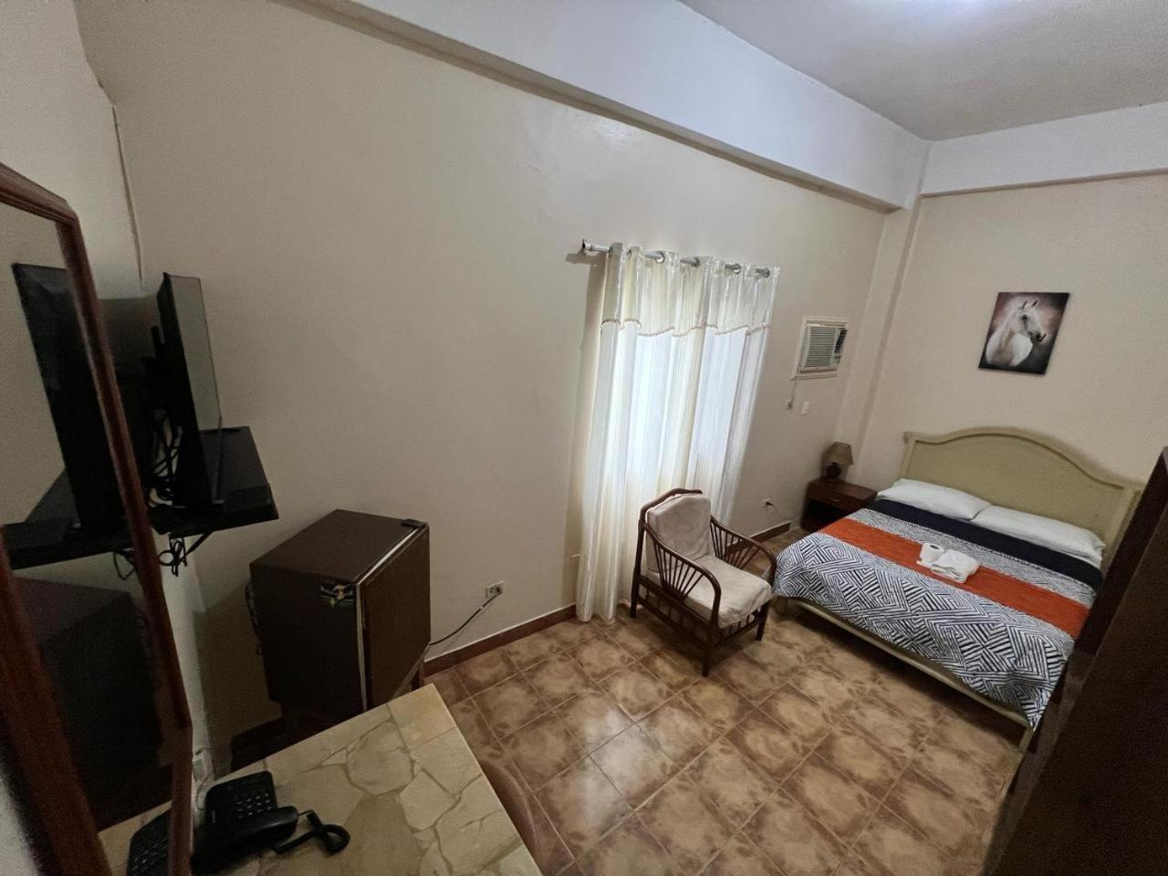 Atlantic Suites Hotel جواياكيل المظهر الخارجي الصورة